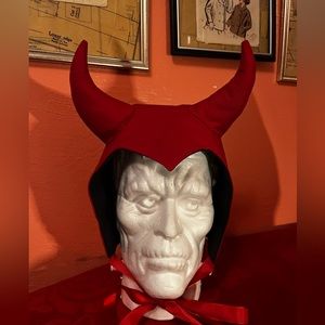 Red Cotton Devil Bonnet